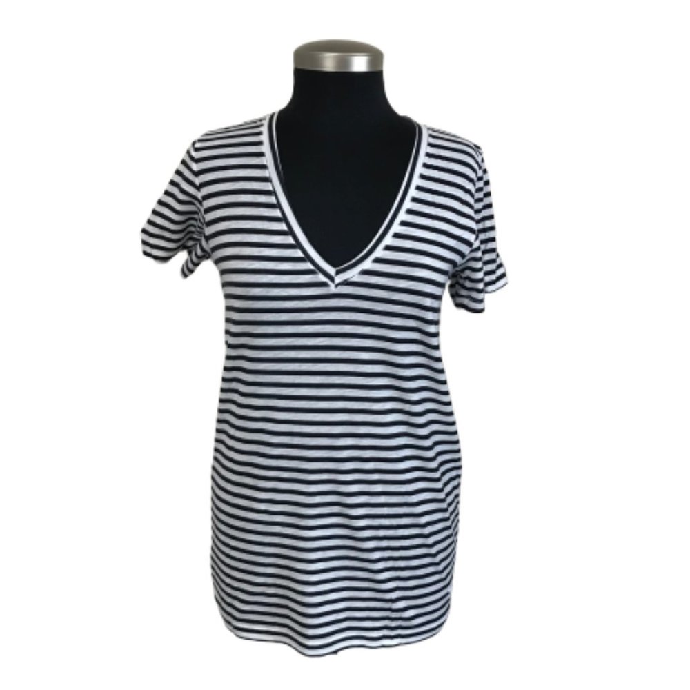 PINK VS Black And White Striped V-Neck Short Sleeve Sleepwear  Size Large